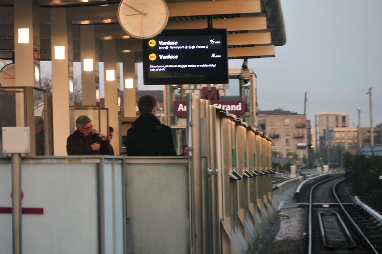 Tågstation i Köpenhamn med skydd